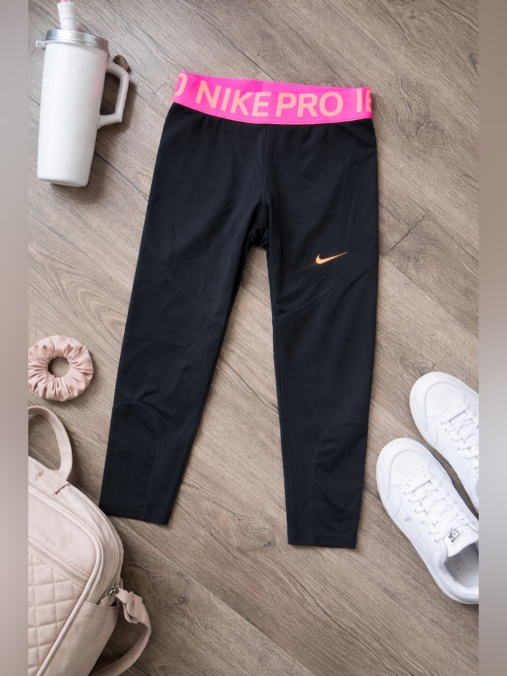 Nike Pro Black Crop Leggings Pink Waistband Size Small